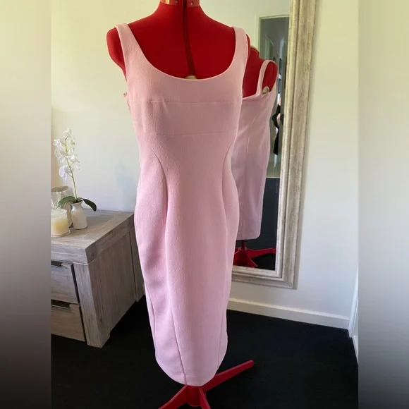 Size 12-14, Sheike soft baby pink sleeveless formal/evening dress lined - Picture 6 of 14